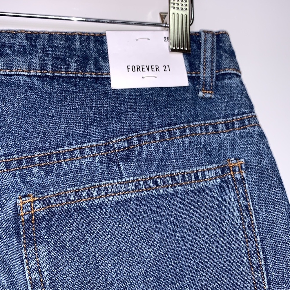 NWT FOREVER 21 Denim Blue Ripped Raw Hem Skirt - Picture 5 of 8